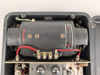 Umformer U 15a datiert 1943. Der Deckel alt überlackiert, sonst gut. Funktion nicht geprüft, selten