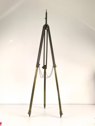 Gestell für optisches Gerät. Messingblech,...