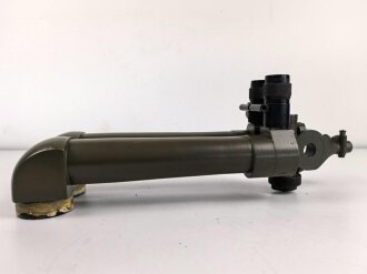 Scherenfernrohr 14 Z, Hergestellt von Carl Zeiss Jena. Gute Optik, Verstellringe gängig, deutliche Strichplatte. Neuzeitlich überlackiert