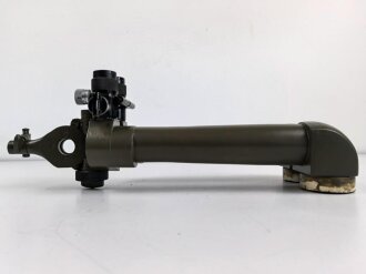 Scherenfernrohr 14 Z, Hergestellt von Carl Zeiss Jena. Gute Optik, Verstellringe gängig, deutliche Strichplatte. Neuzeitlich überlackiert