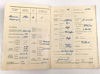 "Begleitheft für einen Personenkraftwagen der Wehrmacht" mit Kraftfahrzeugschein und Fahrbefehl, datiert 1944