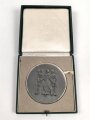 III.Reich, Medaille für langjährige Mitarbeit im Dienste der Pfälzischen Wirtschaft, Zink versilbert, Durchmesser 79 mm, im Etui