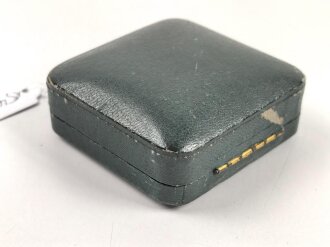 III.Reich, tragbare Medaille für langjährige Mitarbeit im Dienste der Pfälzischen Wirtschaft, Zink versilbert, Durchmesser 31 mm, im Etui