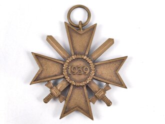 Kriegsverdienstkreuz 2. Klasse mit Schwertern . Buntmetall