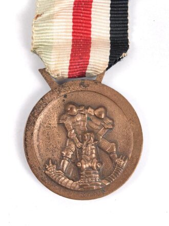 Deutsch-Italienische Erinnerungsmedaille an den Afrika Feldzug in bronze, am Band