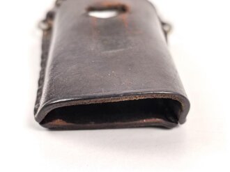 Dunkelbrauner Koppelschuh, wohl für eine forstliche Blankwaffe