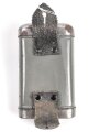 Taschenlampe ohne Bezeichnung, Originallack, Funktion nicht geprüft, vermutlich aus der Zeit des 1. Weltkrieg