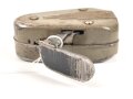 Dynamo Taschenlampe Wehrmacht, Gefertigt in Holland unter deutscher Besatzung.  Birnchen und abdeckung fehlt, Funktion nicht geprüft