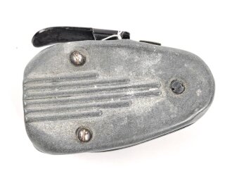 Niederlande,  Dynamo Taschenlampe Type 7424. Funktioniert ( Birnchen glimmt schwach ), Birnchenabdeckung fehlt