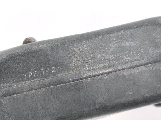 Niederlande,  Dynamo Taschenlampe Type 7424. Funktioniert ( Birnchen glimmt schwach ), Birnchenabdeckung fehlt