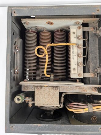 Sendegleichrichter S.Gl.T 100 datiert 1941. Optisch einwandfrei, Funktion nicht geprüft. Stromversorgung für 100 Watt Sender