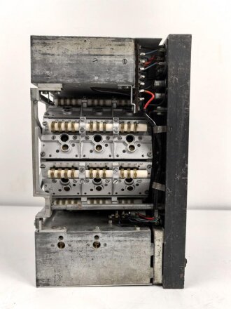 Tornister Empänger Berta Torn.E.b. datiert 1943. Gehäuse überlackiert, Funktion nicht geprüft