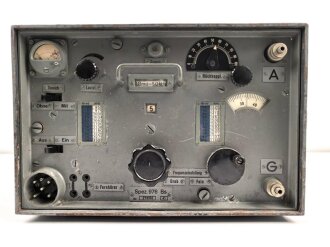 Tornister Empänger Berta ,Sonderausführung  " Spez. 976 BS" datiert 1941.  Gehäuse überlackiert, Frontplatte Originallack. Funktion nicht geprüft