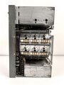 Tornister Empänger Berta ,Sonderausführung  " Spez. 976 BS" datiert 1941.  Gehäuse überlackiert, Frontplatte Originallack. Funktion nicht geprüft