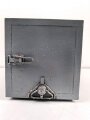 Tornister Empänger Berta ,Sonderausführung  " Spez. 976 BS" datiert 1941.  Gehäuse überlackiert, Frontplatte Originallack. Funktion nicht geprüft