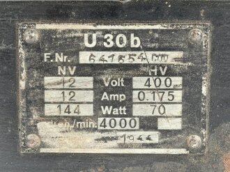 Umformer U.30 b der Wehrmacht. Baujahr 1944. Neuzeitlich lackiert, Funktion nicht geprüft