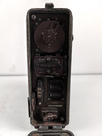 Feldfunksprecher f datiert 1944. Original lackiertes Stück, optisch einwandfrei, Funktion nicht geprüft, ungereinigt