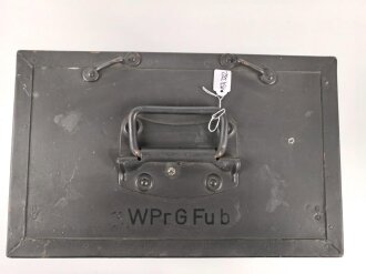 Prüfgerät für Feldfunkgeräte b "WPrG Fu b"  Wehrmacht, datiert 1944. Extrem selten, mit ist kein weiteres Gerät bekannt. Originallck, Funktion nicht geprüft