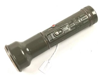 Deutschland nach 1945, Stabtaschenlampe " CRONE" . Gesamtlänge 19cm, Originallack, Funktion nicht geprüft