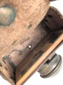 Batteriebetriebene Lampe in Lederetui, vermutlich Reichsbahn. Funktion nicht geprüft, Maße etwa 9 x 12 x 8cm
