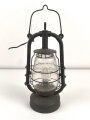 Laterne "Feuerhand Nr. 20" Ungereinigt, Originallack, Höhe ohne Griff etwa 38cm. Eigenmächtig elektrifiziert, sicherlich leicht rückbaubar