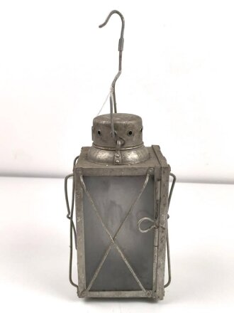 Luftwaffe Unterkunftslaterne aus Aluminium datiert 1938, ungereinigtes Stück