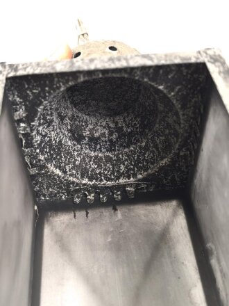 Luftwaffe Unterkunftslaterne aus Aluminium datiert 1938, ungereinigtes Stück