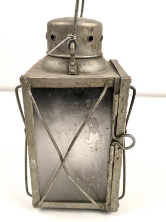 Luftwaffe Unterkunftslaterne aus Aluminium datiert 1939, ungereinigtes Stück
