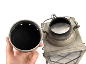 Luftwaffe Unterkunftslaterne aus Aluminium datiert 1939, ungereinigtes Stück
