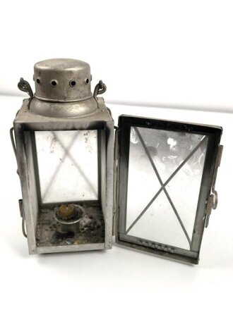 Luftwaffe Unterkunftslaterne aus Aluminium datiert 1939, ungereinigtes Stück
