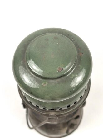 Starklichtlampe Petromax 2827 aus den 1940iger Jahren. Originallack, ungereinigt. Leer, dennoch KEIN VERSAND NACH ÜBERSEE