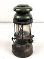 Starklichtlampe Petromax 2827 aus den 1940iger Jahren. Originallack, ungereinigt. Leer, dennoch KEIN VERSAND NACH ÜBERSEE
