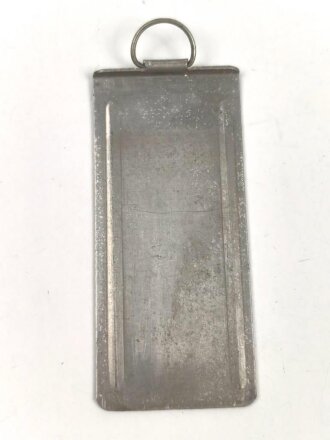 Abblendeinschub seitlich zur Einheitslaterne aus Preßmasse der  Wehrmacht. Ungereinigt, Aluminium