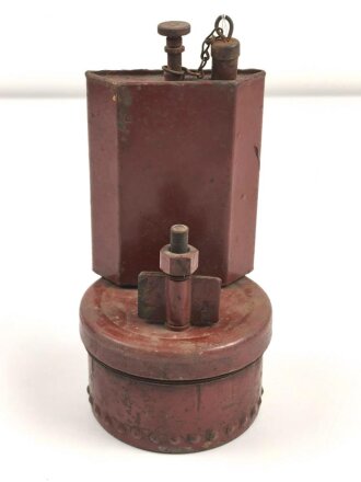 Tank für eine Einheitslaterne Stahl Wehrmacht. ungereinigtes Stück