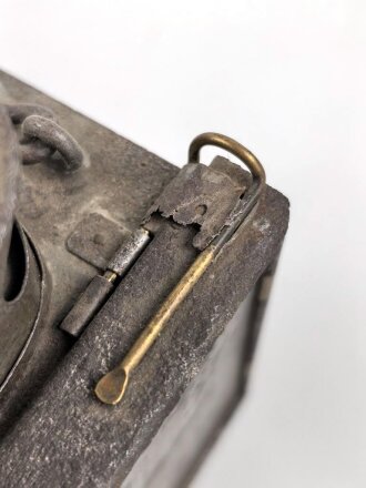 1.Weltkrieg,  Blendlaterne 07/12  aus Eisenblech. Gereinigtes Stück