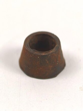 Gummidichtung für Tropfnadeldüse zur Einheitslaterne Preßstoff der Wehrmacht. Weich