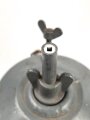 Karbidlampe UG 2150 ( Einheitslampe) der Wehrmacht. Originallack, Reichsbetriebsnummer am Boden