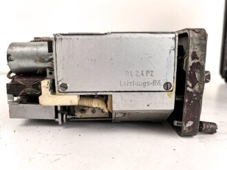 Feldfunkgerät Feldfu.b1, datiert 1943. Gehäuse gut restauriert, Funktion nicht geprüft