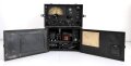 Luftwaffe, Telefunken Einflugzeichen Empfänger "AE 1093"  mit zugehörigem Umformer. Jeweils original lackiert, beide Geräte mit Deckel