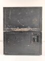 Luftwaffe, Telefunken Einflugzeichen Empfänger "AE 1093"  mit zugehörigem Umformer. Jeweils original lackiert, beide Geräte mit Deckel