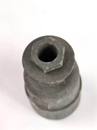 Neun poliger Stecker für 15 Watt SenderEmpfänger der Wehrmacht. Leichtmetall, Originallack
