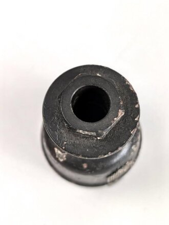 Neun poliger Stecker für 15 Watt SenderEmpfänger der Wehrmacht. Zink, Originallack