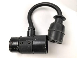 Frequenzprüfgerät b für Sender und Empfänger der Typen 10W.S.a,b,c/ 20W.S.b,c,d & Ukw.E.b1,c1,d1. Sehr guter Zustand, datiert 1943. Anbei die SteckverbindungIn Transportkasten in gutem Zustand, Originallack