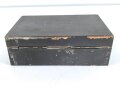 Frequenzprüfgerät b für Sender und Empfänger der Typen 10W.S.a,b,c/ 20W.S.b,c,d & Ukw.E.b1,c1,d1. Sehr guter Zustand, datiert 1943. Anbei die SteckverbindungIn Transportkasten in gutem Zustand, Originallack