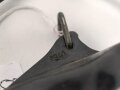 Handapparat zum Feldfernsprecher 33 der Wehrmacht, datiert 1941. Ein Muschelgewinde defekt, hält aber