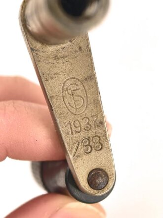 Kurbel zum Feldfernsprecher 33 datiert 1937