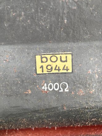 Baugruppe von Feldfernsprecher 33  als Ersatzteilträger, datiert 1944