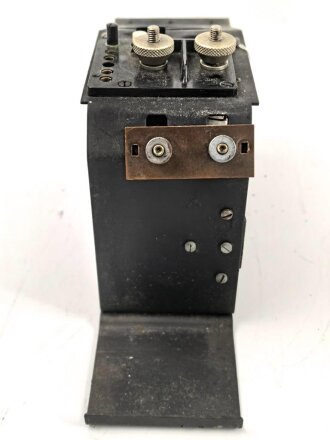 Baugruppe von Feldfernsprecher 33  als Ersatzteilträger, datiert 1944