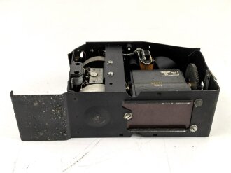 Baugruppe von Feldfernsprecher 33  als Ersatzteilträger, datiert 1944