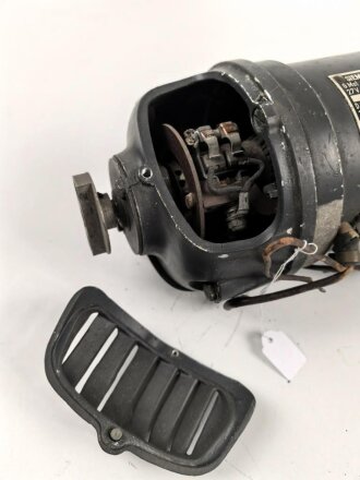 Luftwaffe, Siemens Schuckert G.Mot 7500 U/min. Originallack, Gesamtlänge etwa 28cm, Funktion nicht geprüft